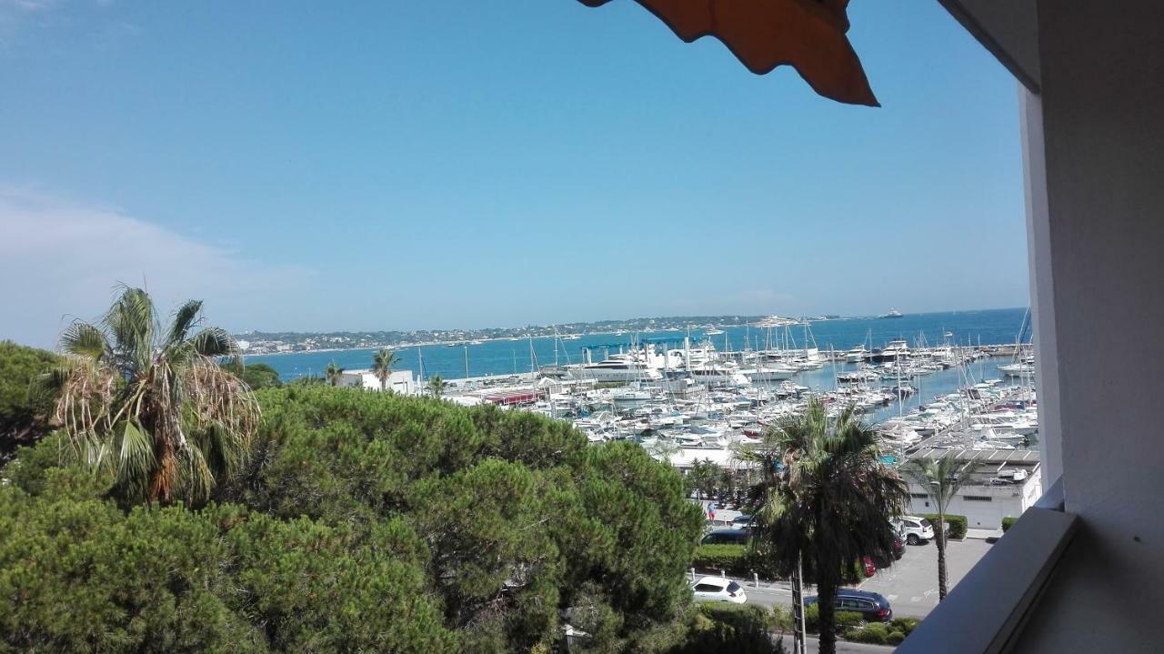 Grand studio climatisé en bord de mer avec parking sécurisé Golfe Juan Esterno foto